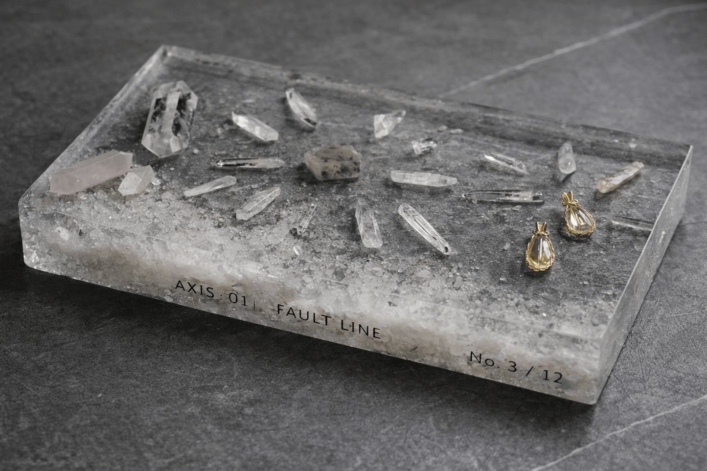 AXIS · 01 FAULT LINE